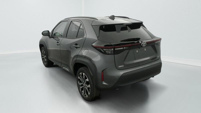 Vente en ligne Toyota Yaris Cross 130h 2WD Design au prix de 28 300 €