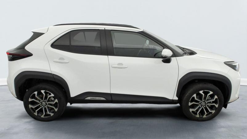 Vente en ligne Toyota Yaris Cross 130h 2WD Design au prix de 27 890 €