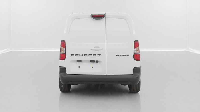 Vente en ligne Peugeot Partner Fourgon Partner III M 650kg BlueHDi 130ch EAT8 au prix de 26 580 €