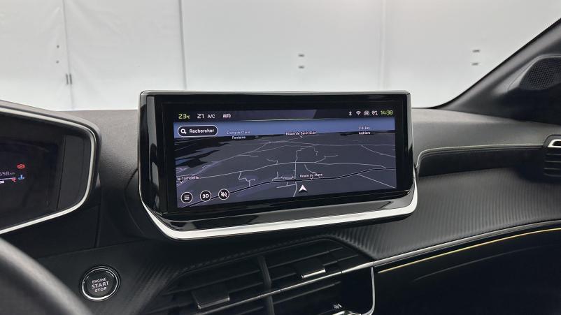 Vente en ligne Peugeot 208 208 II 1.2 PureTech 100ch GT au prix de 19 400 €