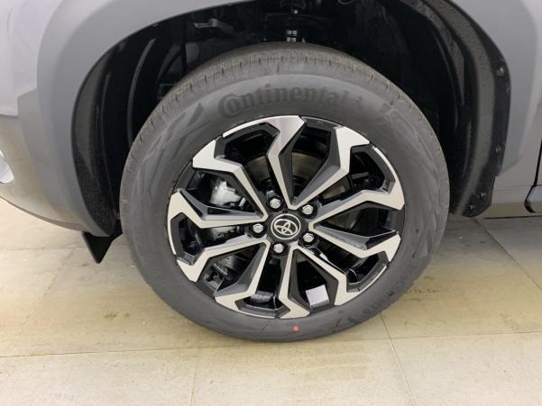 Vente en ligne Toyota Yaris Cross 130h 2WD Design au prix de 28 300 €