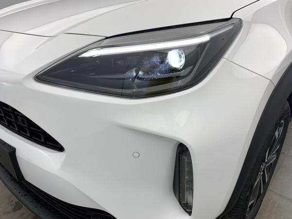 Vente en ligne Toyota Yaris Cross 130h 2WD Design au prix de 27 890 €