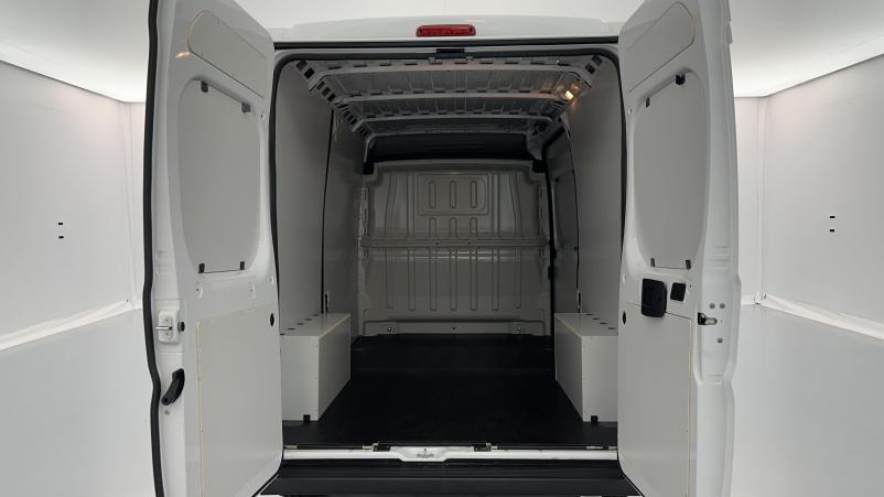 Vente en ligne Fiat Ducato Fourgon Ducato III 3.5 MH2 H3-Power 140ch au prix de 33 420 €