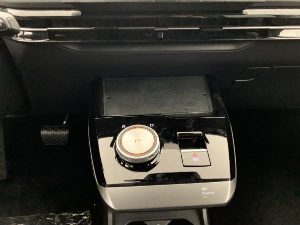 Vente en ligne Mg MG4 ELECTRIC 64KWH - 150 KW 2WD LUXURY au prix de 25 210 €