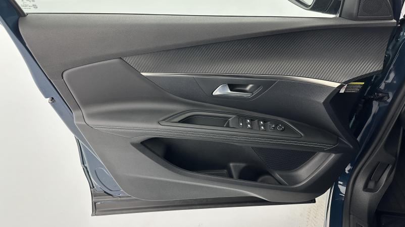 Vente en ligne Peugeot 3008 3008 1.2 Hybrid 136ch Allure Pack e-DCS6 au prix de 26 700 €