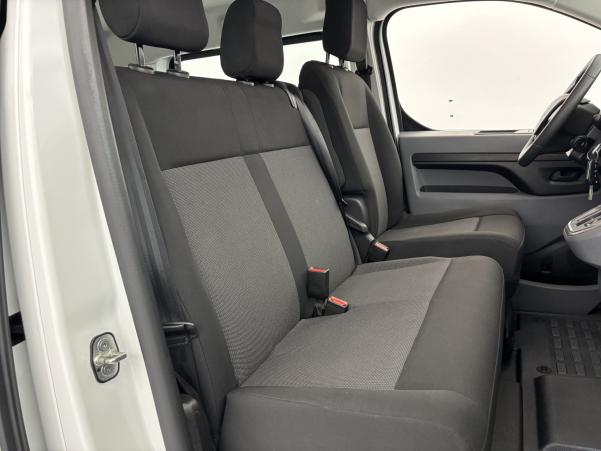 Vente en ligne Peugeot Expert Electrique 136ch batterie 50 kWh Long 9 Places + Radars AR au prix de 24 990 €