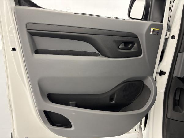 Vente en ligne Peugeot Expert Electrique 136ch batterie 50 kWh Long 9 Places + Radars AR au prix de 24 990 €