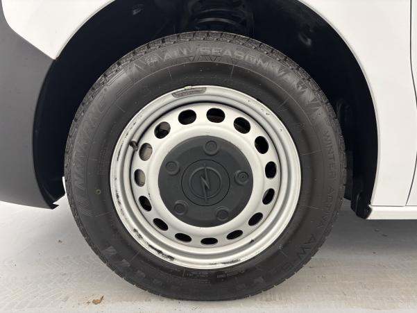 Vente en ligne Opel Vivaro L2 Standard Vivaro-e 200 Pack Clim au prix de 18 990 €