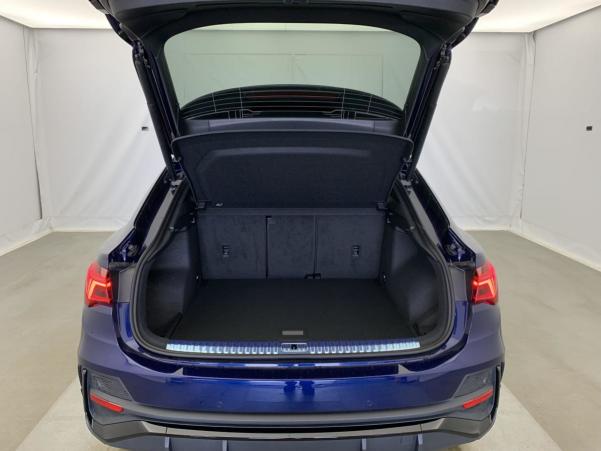 Vente en ligne Audi Q3 Sportback 35 TDI 150 ch S tronic 7 S line au prix de 50 960 €