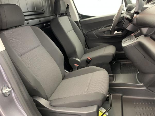 Vente en ligne Peugeot Partner Fourgon M 1000 KG BLUEHDI 130 S S EAT8 au prix de 26 340 €