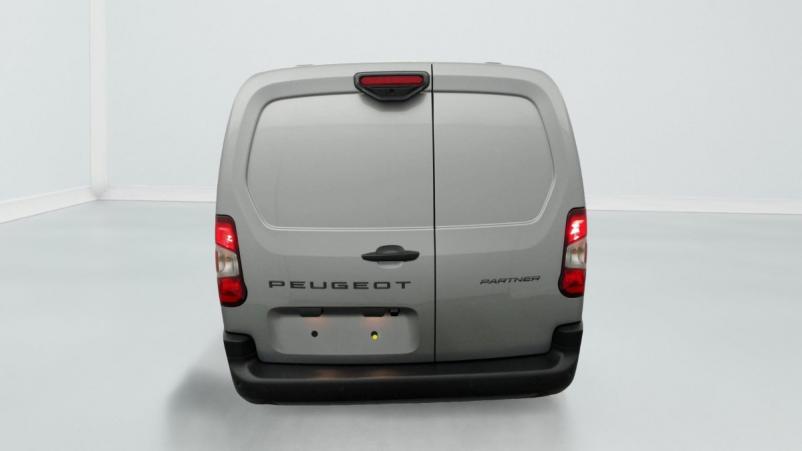 Vente en ligne Peugeot Partner Fourgon M 1000 KG BLUEHDI 130 S S EAT8 au prix de 26 340 €