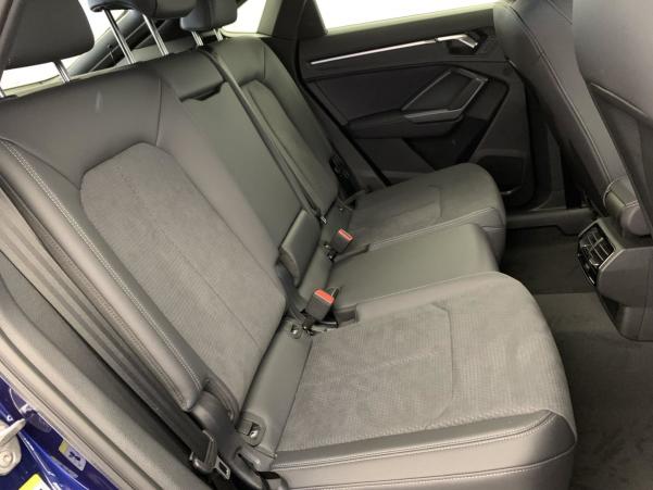Vente en ligne Audi Q3 Sportback 35 TDI 150 ch S tronic 7 S line au prix de 50 960 €