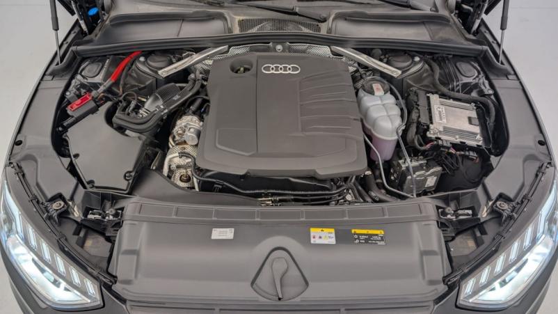 Vente en ligne Audi A4 Avant 40 TDI 204 S TRONIC 7 BUSINESS EXECUTIVE au prix de 40 860 €