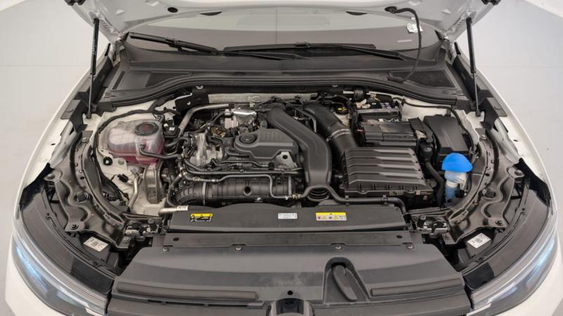 Vente en ligne Volkswagen Passat SW 1.5 ETSI OPF 150 DSG7 LIFE PLUS au prix de 33 650 €