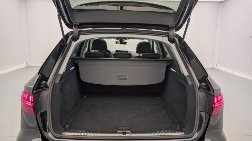 Vente en ligne Audi A4 Avant 40 TDI 204 S TRONIC 7 BUSINESS EXECUTIVE au prix de 40 860 €