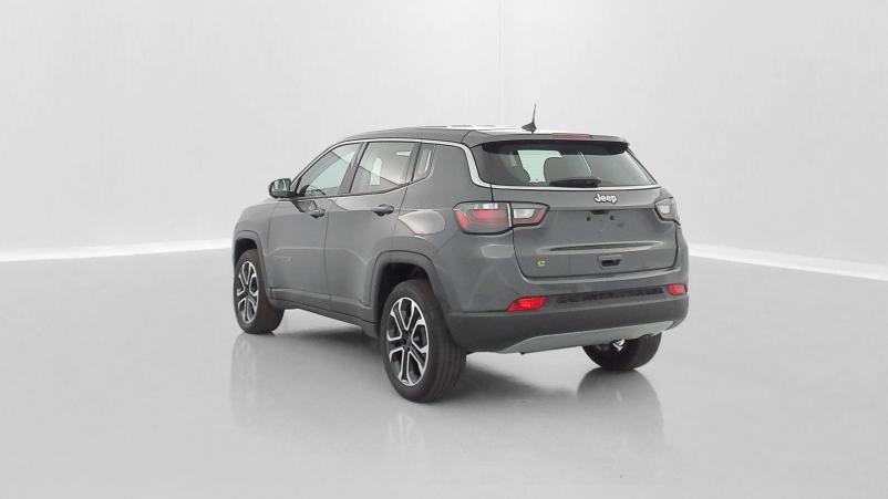 Vente en ligne Jeep Compass Compass II 1.5 Turbo T4 130ch MHEV Altitude 4x2 BVR7 au prix de 26 000 €