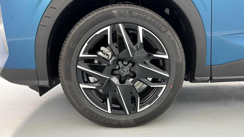 Vente en ligne Peugeot 5008 5008 1.2 Hybrid 145ch GT e-DCS6 au prix de 38 400 €