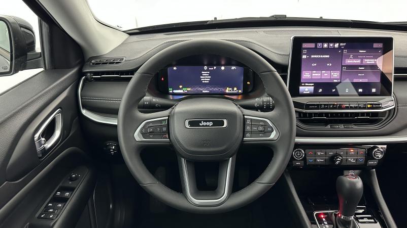 Vente en ligne Jeep Compass Compass II 1.5 Turbo T4 130ch MHEV Altitude 4x2 BVR7 au prix de 25 700 €