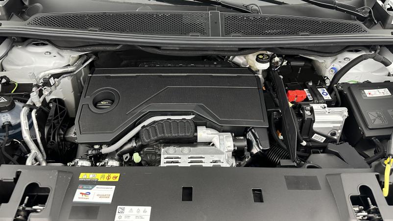 Vente en ligne Peugeot 5008 5008 1.2 Hybrid 145ch GT e-DCS6 au prix de 39 000 €