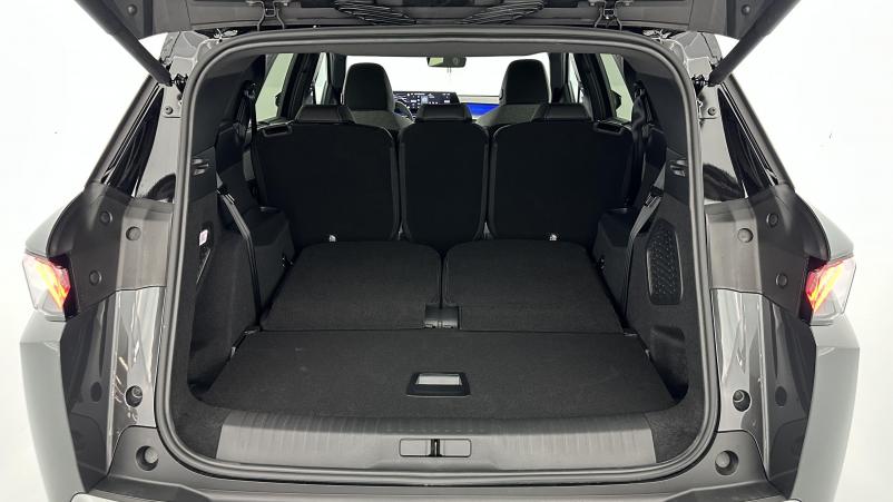 Vente en ligne Peugeot 5008 5008 1.2 Hybrid 145ch GT e-DCS6 au prix de 39 000 €