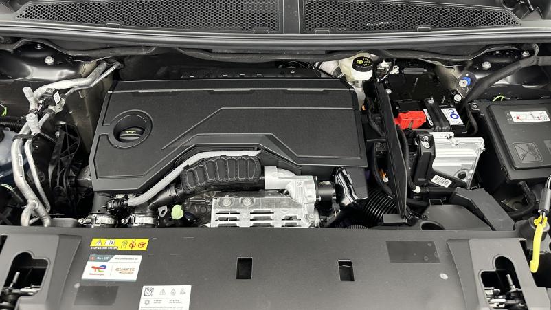 Vente en ligne Peugeot 5008 5008 1.2 Hybrid 145ch GT e-DCS6 au prix de 39 000 €