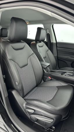 Vente en ligne Jeep Compass Compass II 1.5 Turbo T4 130ch MHEV Altitude 4x2 BVR7 au prix de 25 700 €