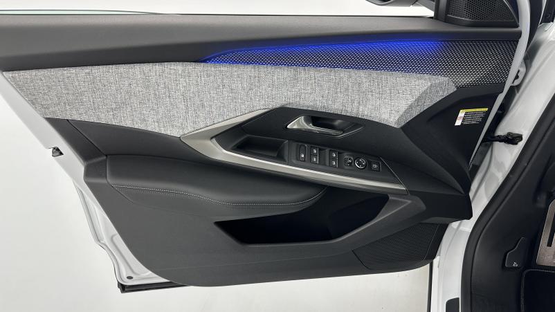 Vente en ligne Peugeot 5008 5008 1.2 Hybrid 145ch GT e-DCS6 au prix de 39 000 €
