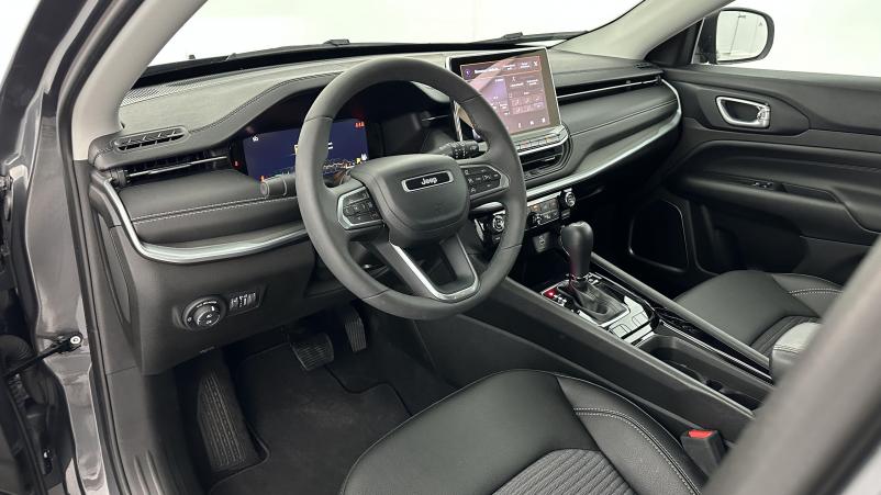 Vente en ligne Jeep Compass Compass II 1.5 Turbo T4 130ch MHEV Altitude 4x2 BVR7 au prix de 26 000 €