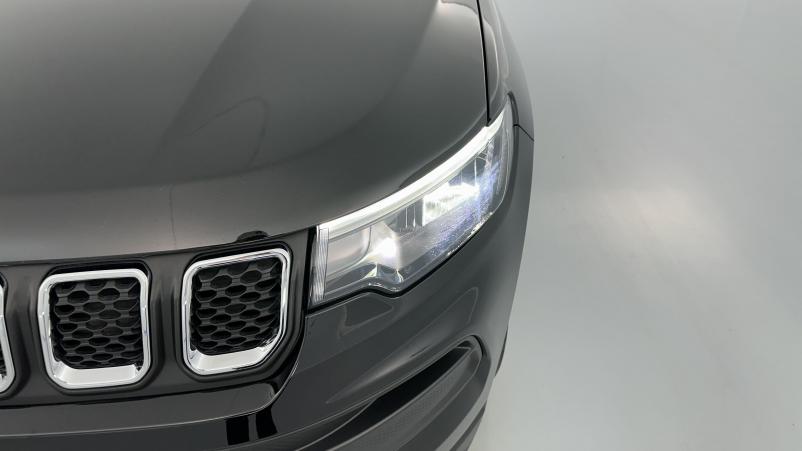 Vente en ligne Jeep Compass Compass II 1.5 Turbo T4 130ch MHEV Altitude 4x2 BVR7 au prix de 25 700 €