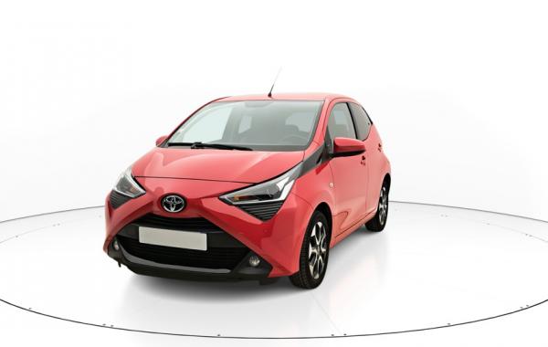 Toyota Aygo 5P 1.0 VVTi 72ch Automatique/5 X-play occasion de 2021 en vente à Rennes