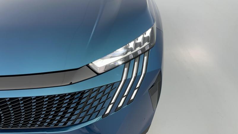 Vente en ligne Peugeot 5008 5008 1.2 Hybrid 145ch GT e-DCS6 au prix de 38 400 €