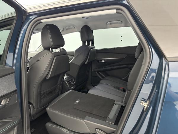 Vente en ligne Peugeot 5008 1.5 BlueHDi 130ch Allure Pack EAT8 Suréquipé au prix de 24 790 €