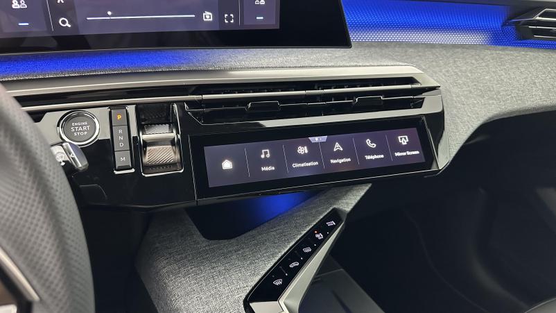 Vente en ligne Peugeot 5008 5008 1.2 Hybrid 145ch GT e-DCS6 au prix de 39 000 €