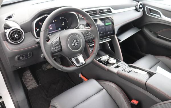 Mg ZS AUTONOMIE STANDARD 51KWH - 130 KW 2WD LUXURY occasion de 2025 en vente à Rennes
