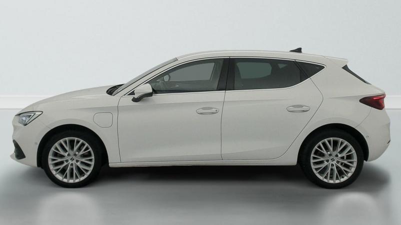 Vente en ligne Seat Leon E-HYBRID 204 CH DSG6 XCELLENCE au prix de 22 320 €