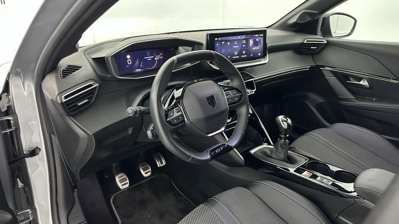 Vente en ligne Peugeot 208 208 II 1.2 PureTech 100ch GT au prix de 19 200 €