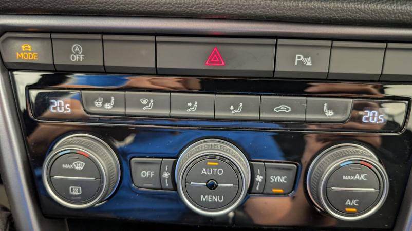 Vente en ligne Volkswagen T-Roc 1.5 TSI 150 EVO Start Stop DSG7 Active au prix de 26 440 €