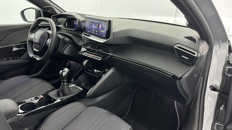 Vente en ligne Peugeot 208 208 II 1.2 PureTech 100ch GT au prix de 19 200 €