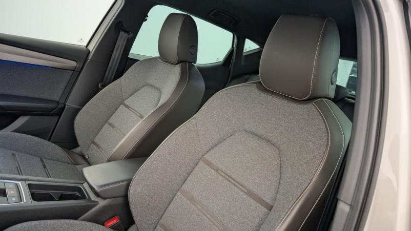 Vente en ligne Seat Leon E-HYBRID 204 CH DSG6 XCELLENCE au prix de 22 320 €