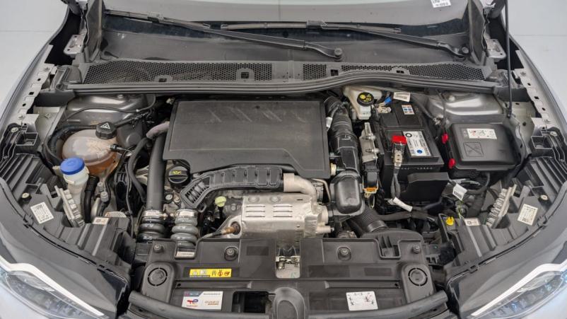 Vente en ligne Ds Ds3 PureTech 130 EAT8 Esprit de Voyage au prix de 25 010 €