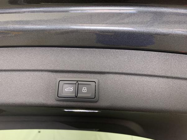 Vente en ligne Audi A5 Avant TDI Hybride 204 ch S tronic 7 S line au prix de 59 200 €
