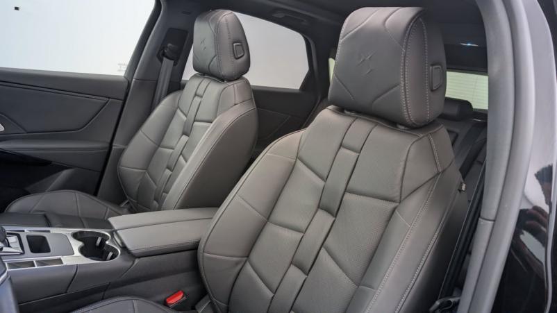 Vente en ligne Ds DS7 Crossback BlueHDi 130 EAT8 Opera au prix de 33 650 €
