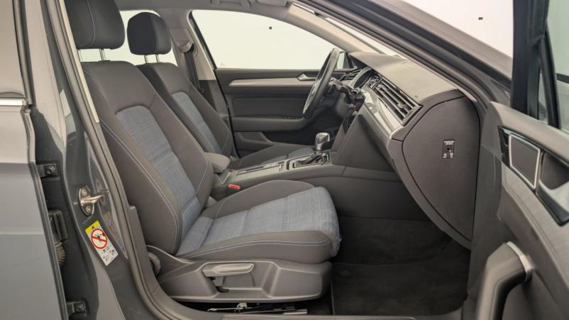 Vente en ligne Volkswagen Passat SW 1.4 TSI Hybride Rechargeable DSG6 GTE au prix de 24 380 €