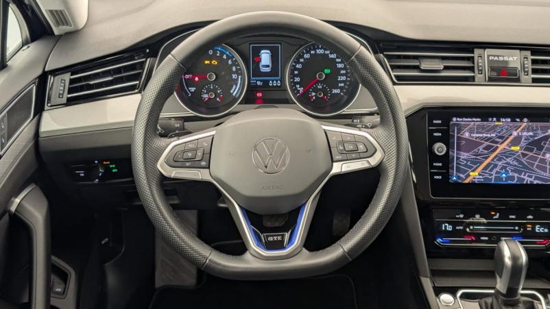 Vente en ligne Volkswagen Passat SW 1.4 TSI Hybride Rechargeable DSG6 GTE au prix de 24 380 €