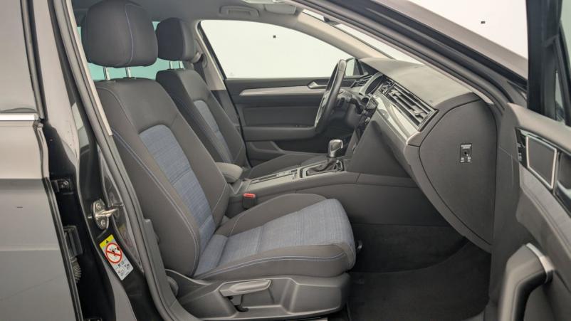 Vente en ligne Volkswagen Passat SW 1.4 TSI Hybride Rechargeable DSG6 GTE au prix de 26 440 €