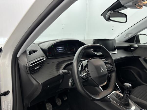 Vente en ligne Peugeot 2008 1.2 PureTech 100ch Style au prix de 13 790 €
