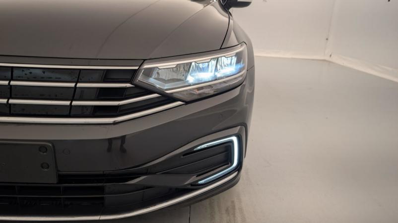 Vente en ligne Volkswagen Passat SW 1.4 TSI Hybride Rechargeable DSG6 GTE au prix de 26 440 €