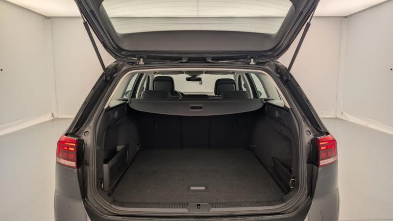 Vente en ligne Volkswagen Passat SW 1.4 TSI Hybride Rechargeable DSG6 GTE au prix de 24 380 €