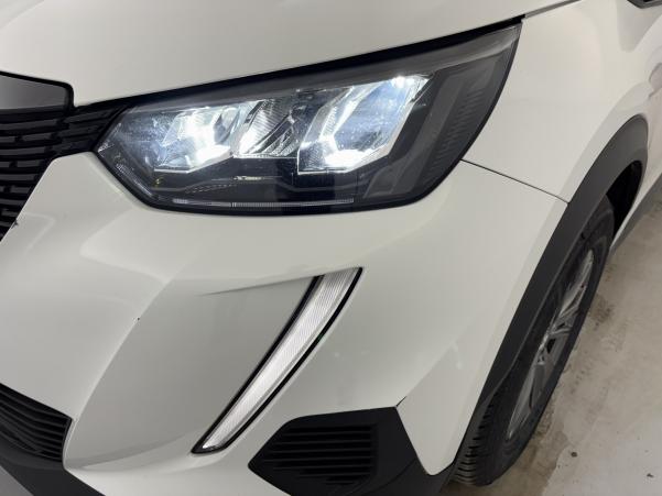 Vente en ligne Peugeot 2008 1.2 PureTech 100ch Style au prix de 13 790 €
