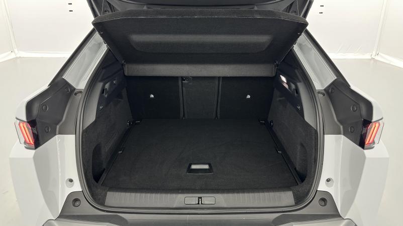 Vente en ligne Peugeot 3008 3008 1.2 Hybrid 136ch Allure e-DCS6 au prix de 30 110 €